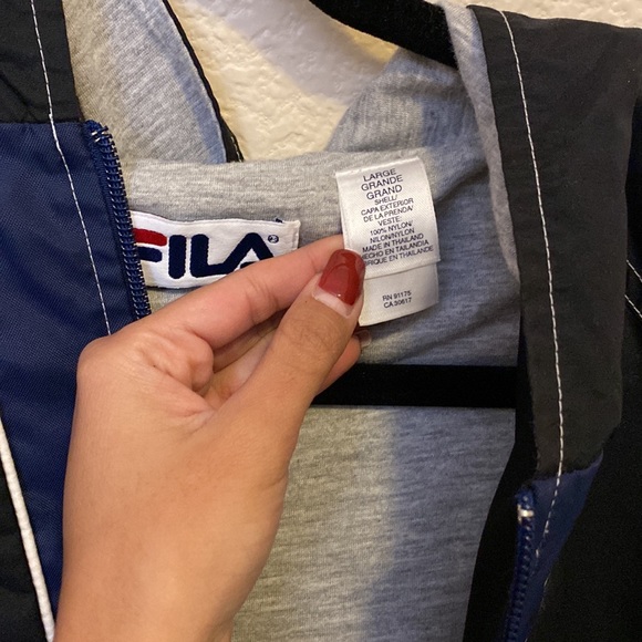 Vintage FILA Windbreaker Jacket - Picture 3 of 4